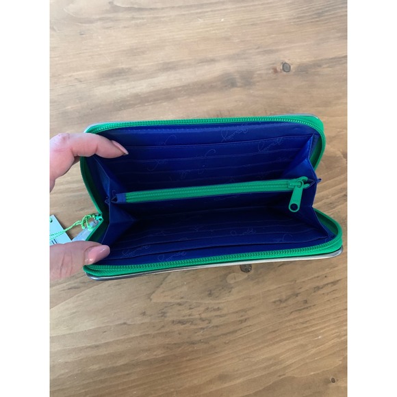 Vera Bradley Emerald Diamonds NWT Accordian Faux Leather Zip Around Wallet - Picture 6 of 8